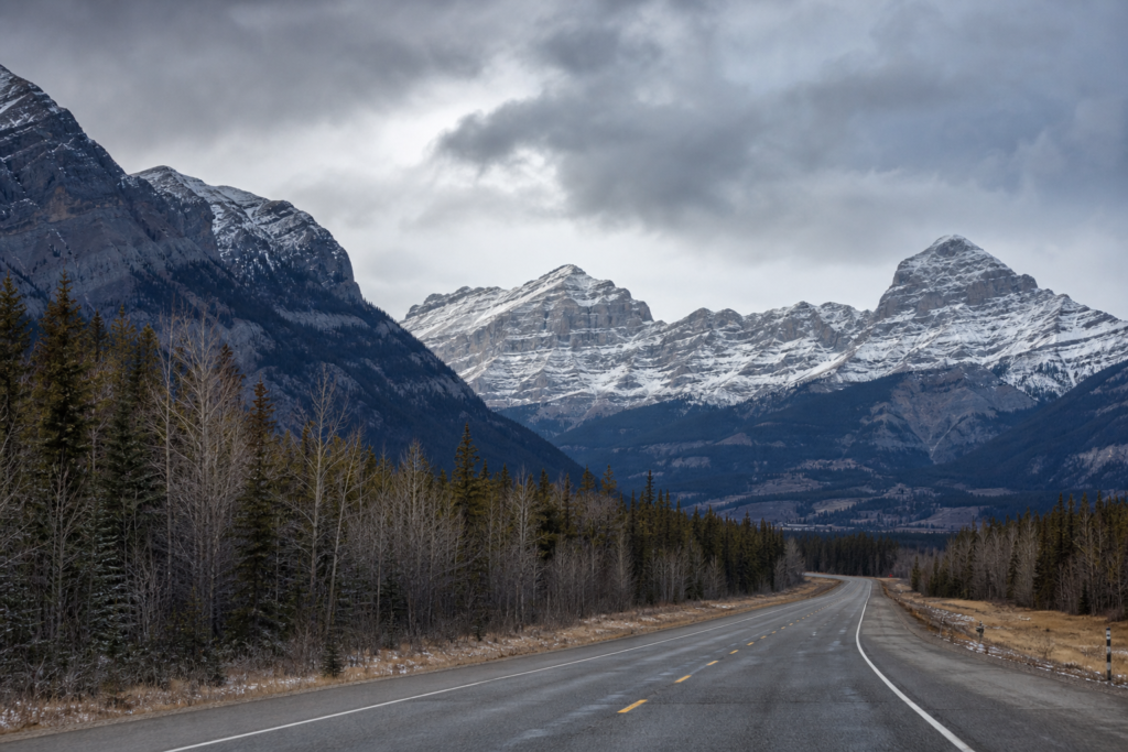 Quiet Banff November early snow on mountain peaks