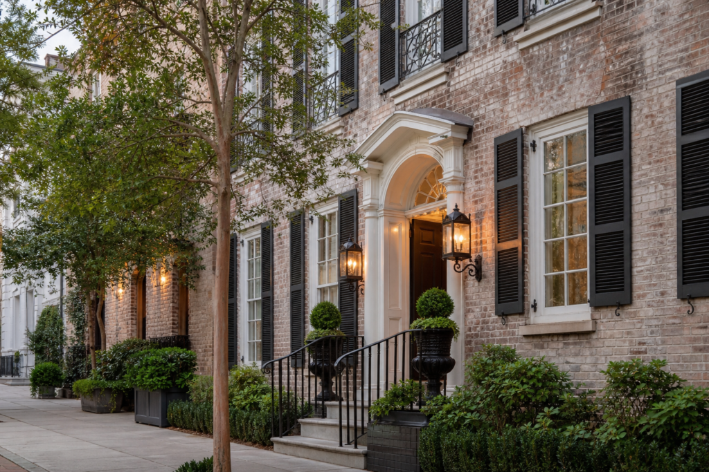 The Ultimate Guide to Where to Stay in Charleston SC in 2026 2 Elegant boutique hotel Charleston