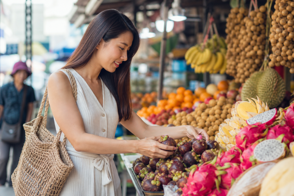 Safe street food choices while traveling
