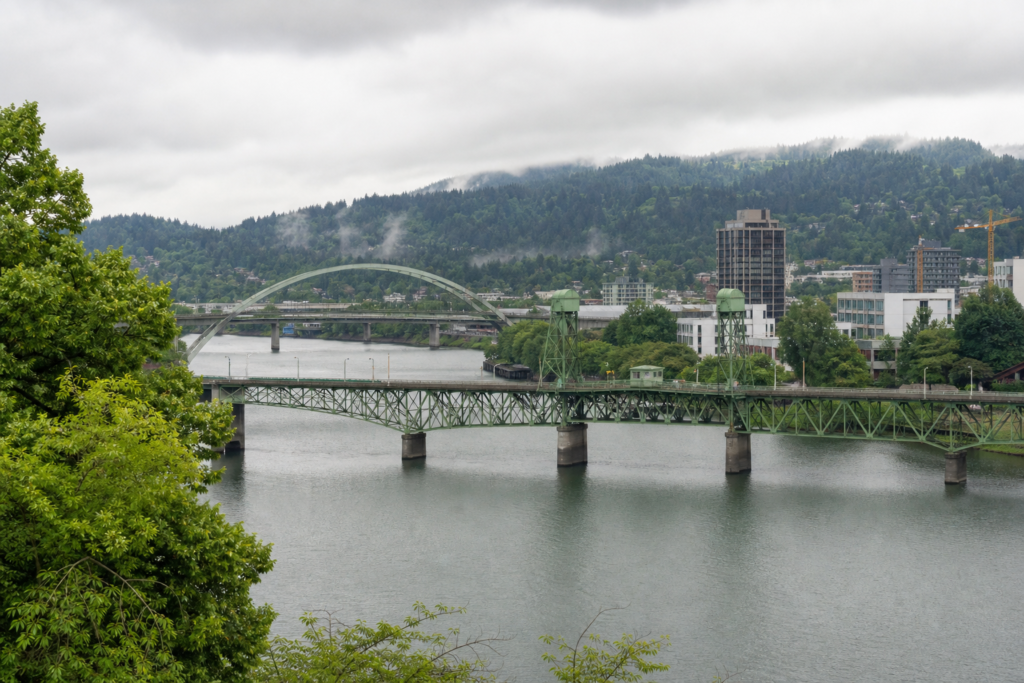 Portland Oregon bridges green city